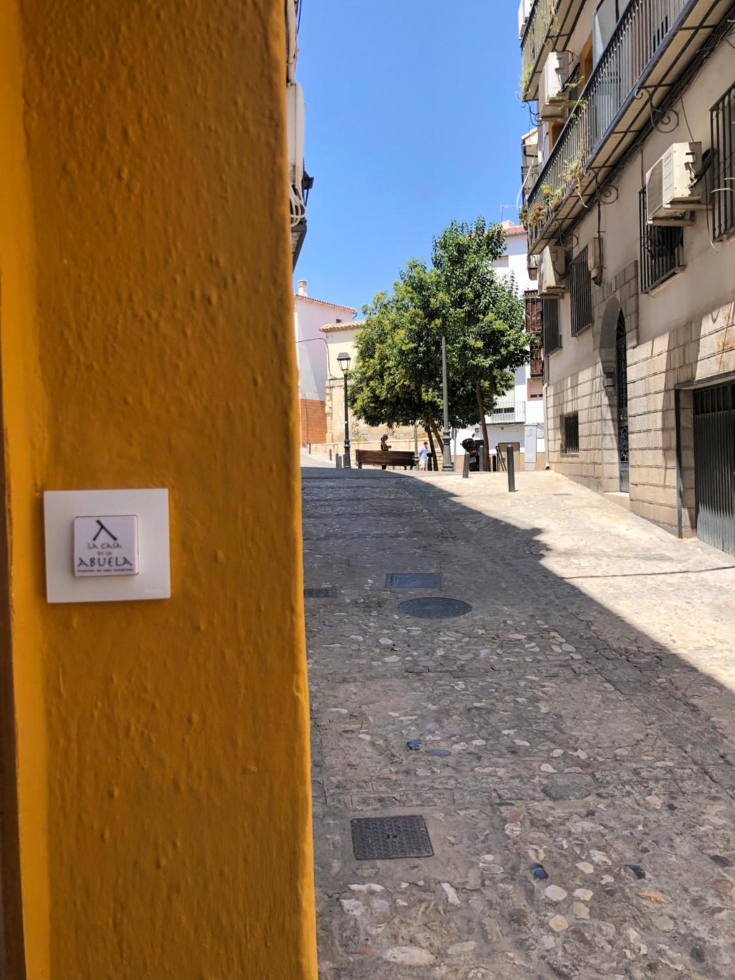 La Casa De La Abuela Apartment Jaen Exterior photo